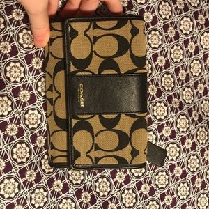 coach bag (has hooks for strap)